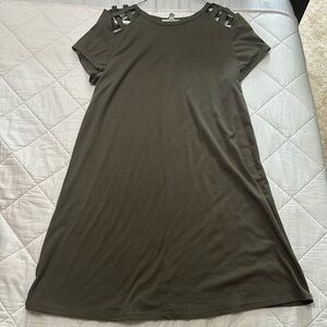 Green Dress with cutout shoulders